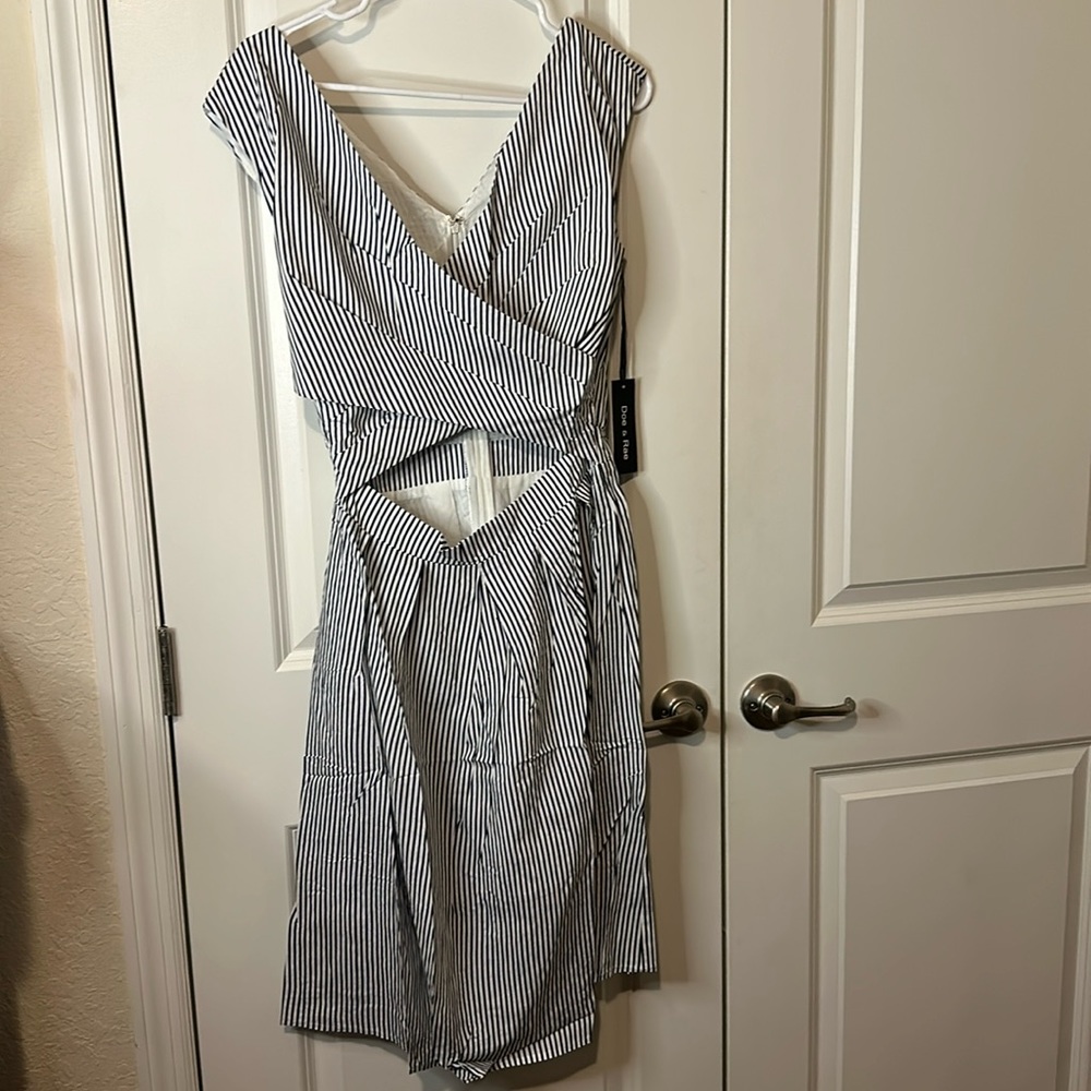 NWT Doe & Rae dress - small